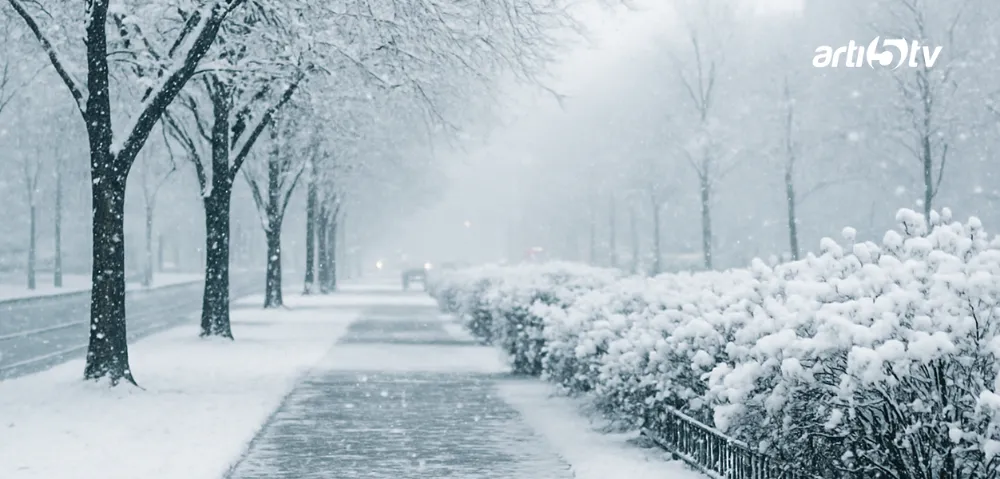 Beklenen Soğuklar Erken Bastırdı! Şehirler Beyaza Bürünüyor